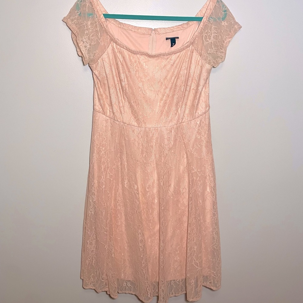 Torrid peach lace off the shoulder midi dress in size 10. New, no tags